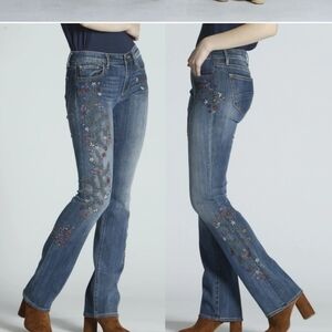 Driftwood Kelly Classic Fit Floral Embroidered Flare Jean size 29